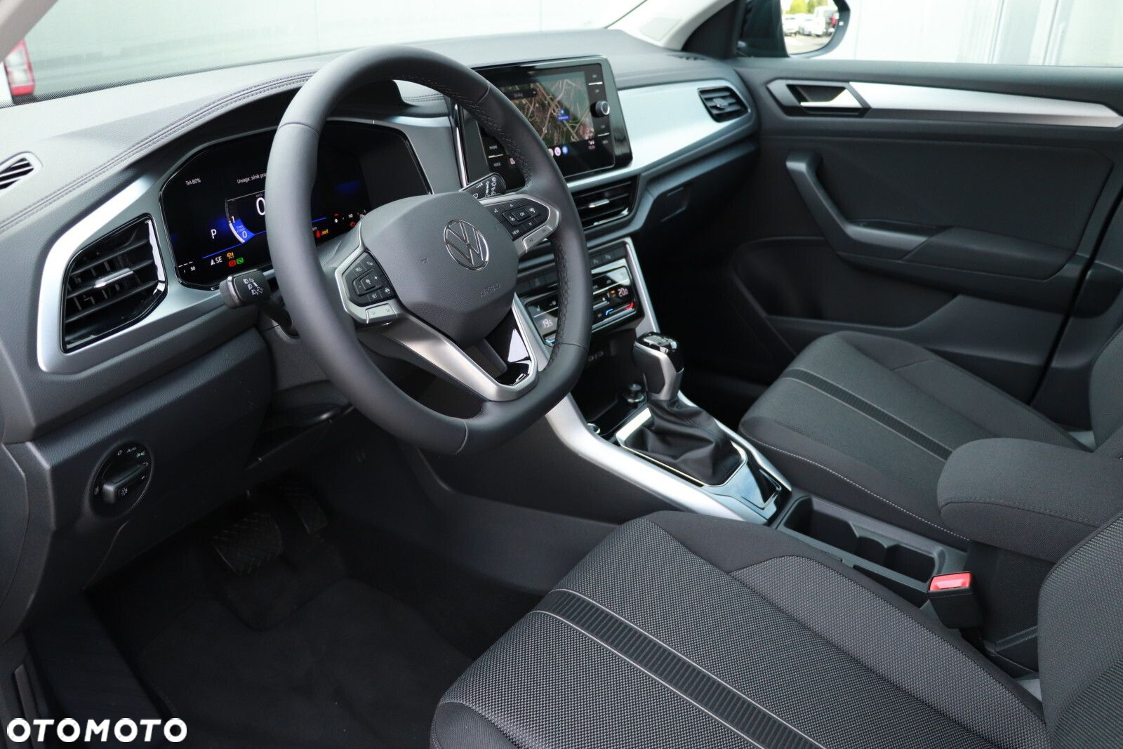 Volkswagen T-Roc - 9
