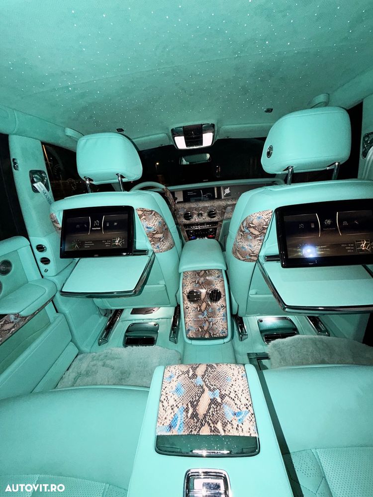 Rolls-Royce Phantom - 12