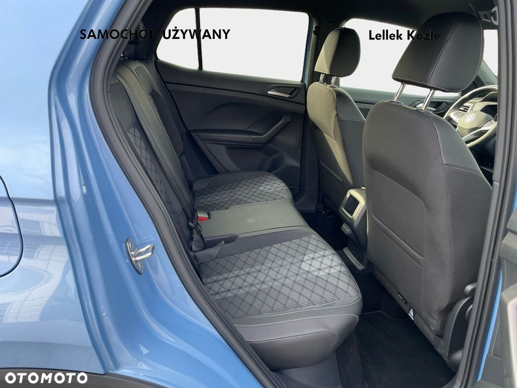 Volkswagen T-Cross - 17