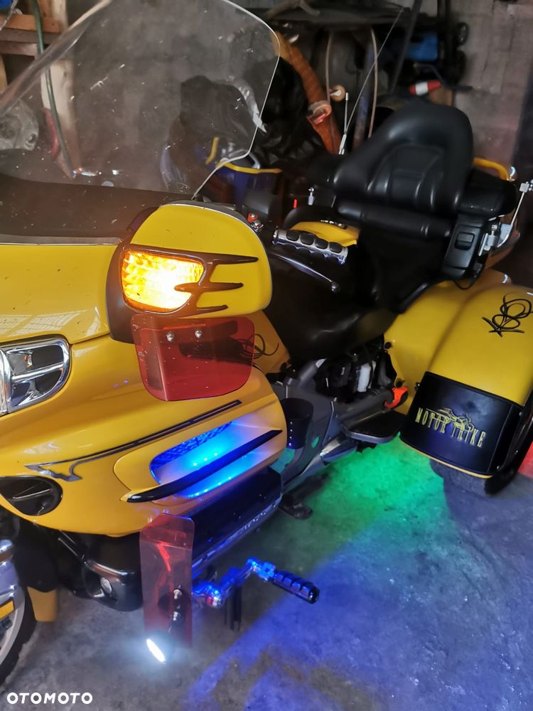 Honda GL - 6