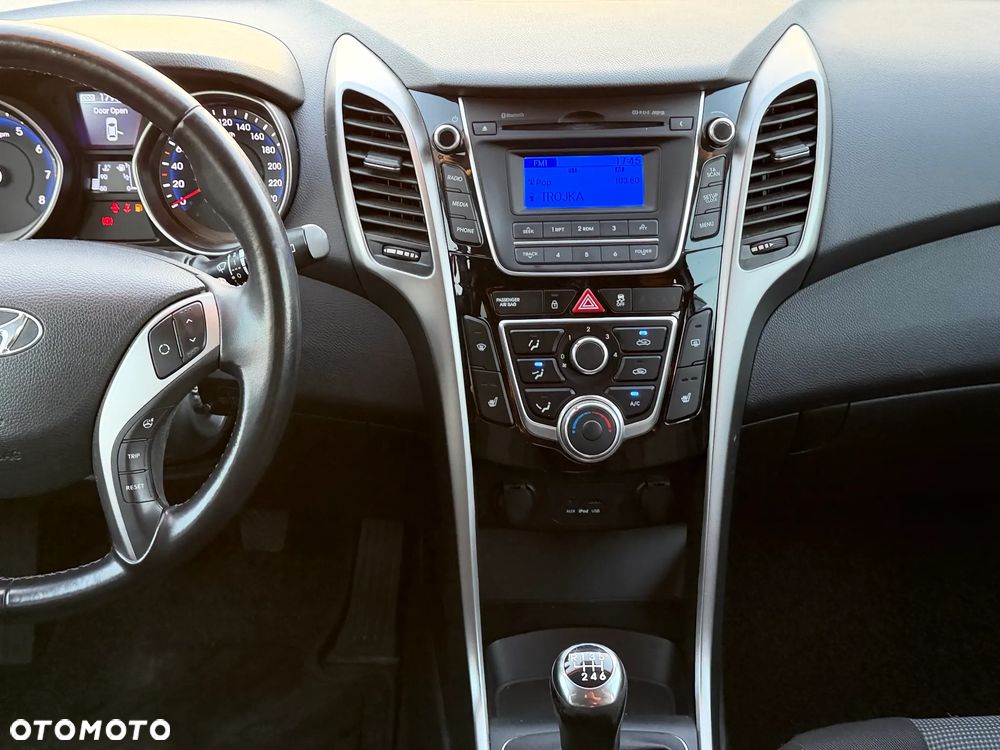 Hyundai i30 1.4 Fifa World Cup Edition - 26