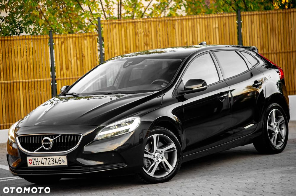 Volvo V40 D4 Drive-E Momentum - 8
