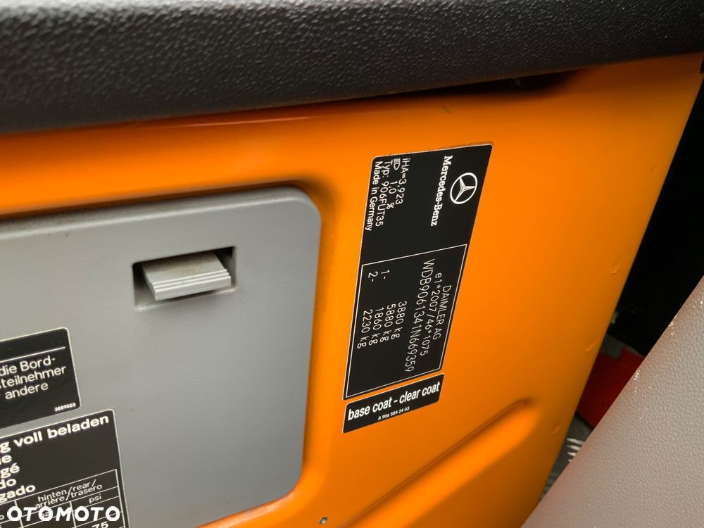 Mercedes-Benz Sprinter 319 Cdi  Bt - 10
