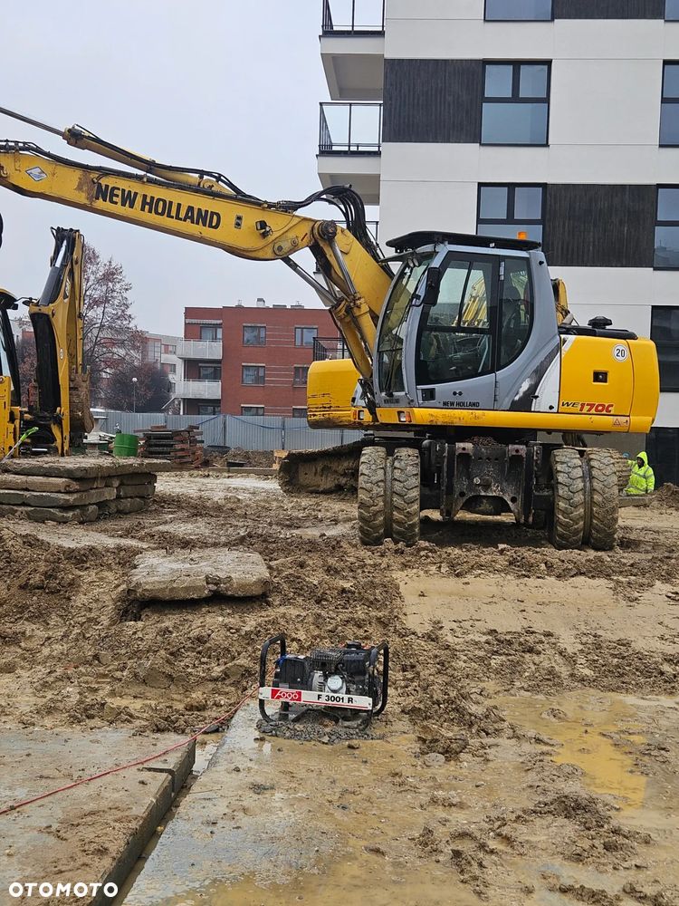 New Holland WE170C - 15