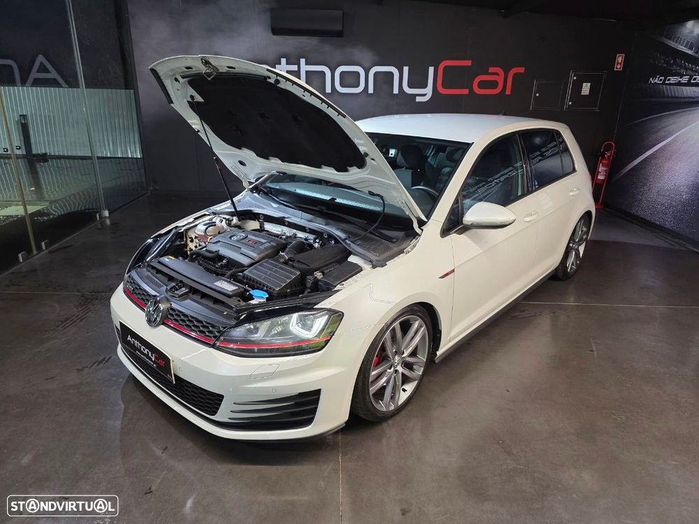 VW Golf 2.0 TSi GTi DSG - 31