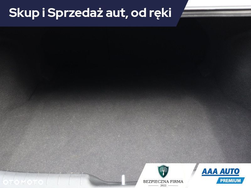 Hyundai Elantra - 15