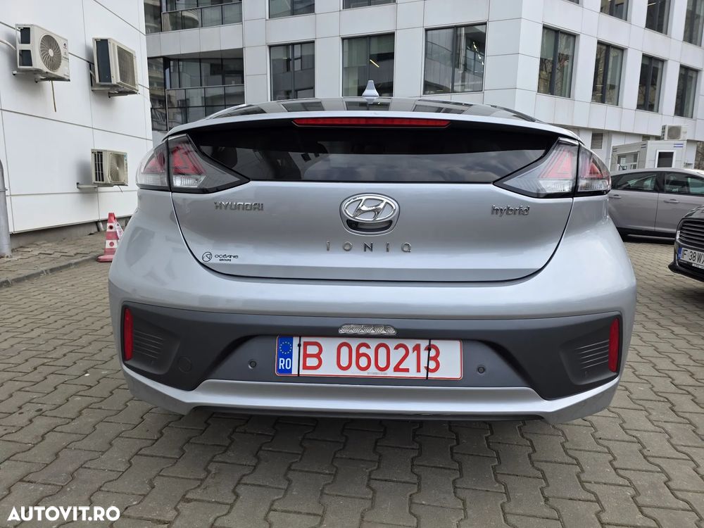Hyundai IONIQ - 4