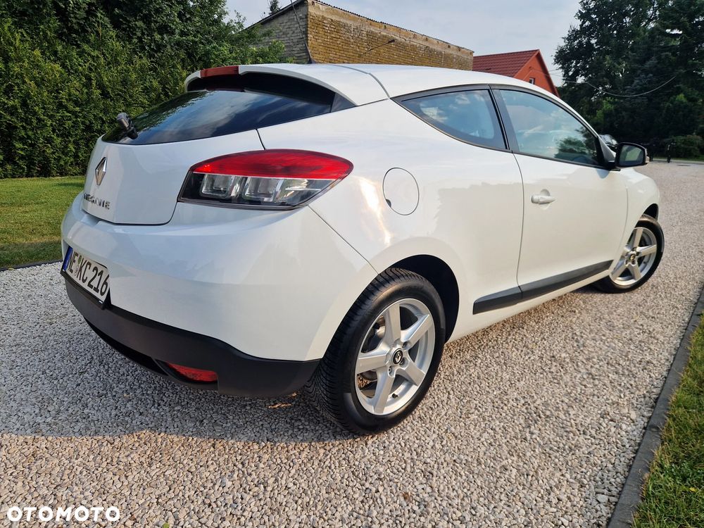 Renault Megane 1.6 16V Luxe Dynamique - 4