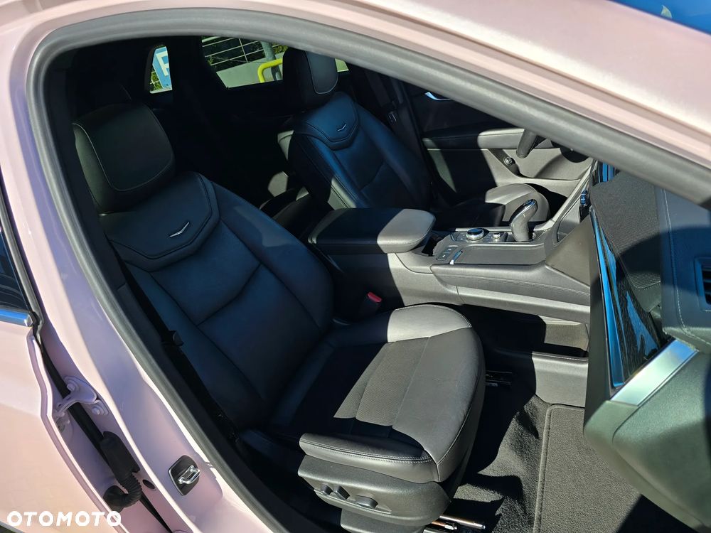 Cadillac XT5 - 19