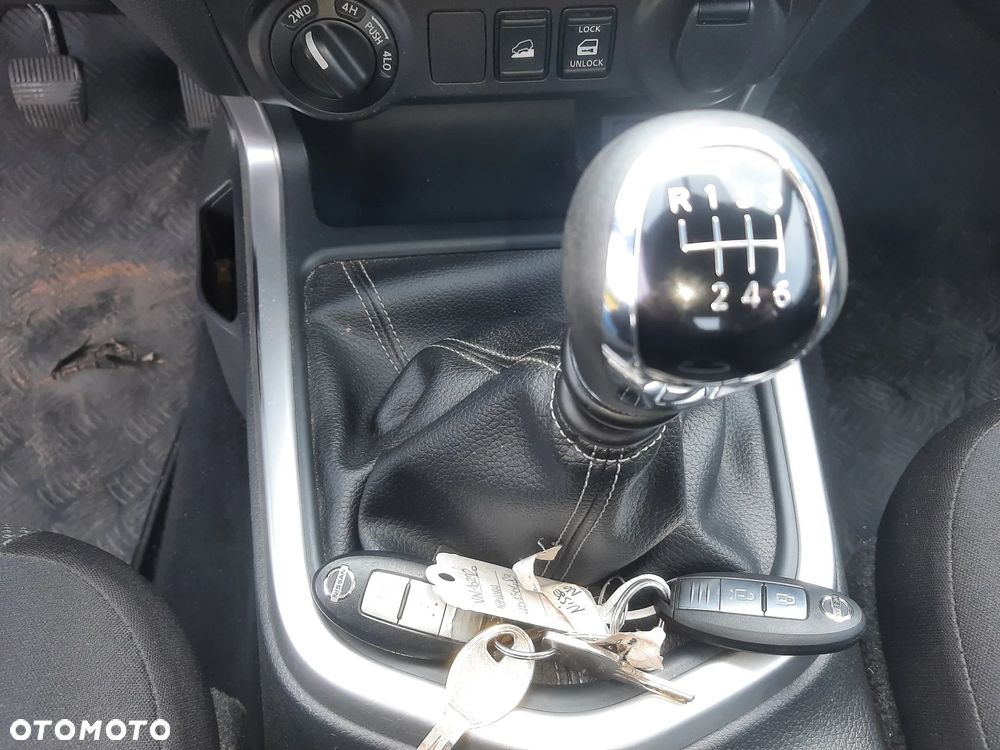 Nissan Navara ver-dc-4x4-eu6-s-s-tekna - 15