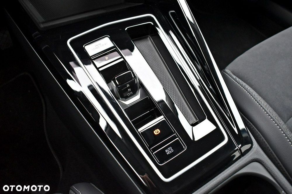 Volkswagen Golf 1.5 eTSI OPF DSG Style - 28