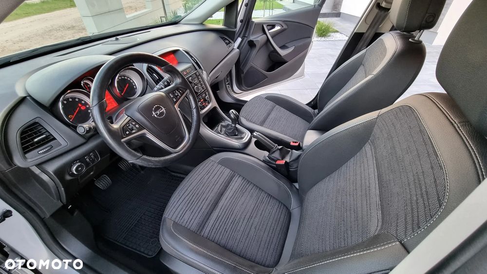Opel Astra 1.4 T Cosmo - 7