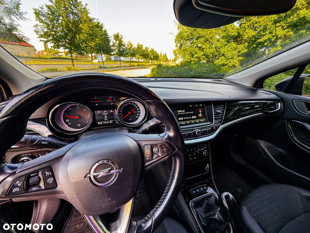 Opel Astra 1.6 CDTI Enjoy - 13