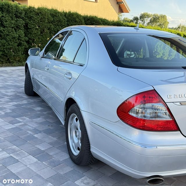 Mercedes-Benz Klasa E - 12
