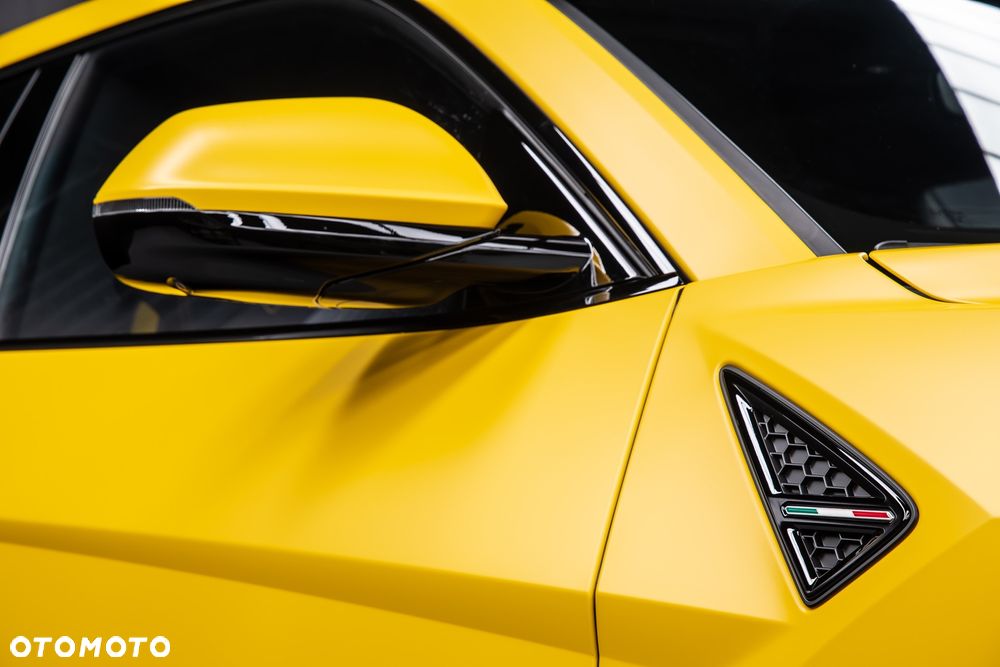 Lamborghini Urus - 11