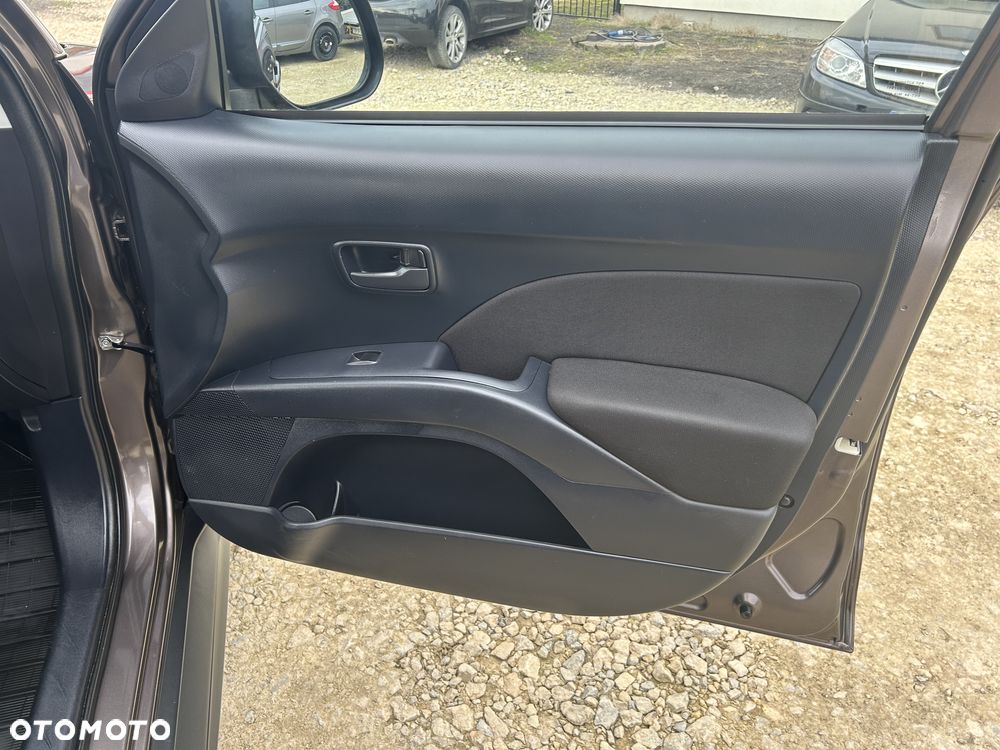 Mitsubishi Outlander 2.0 Intense + 2WD EU5 - 21