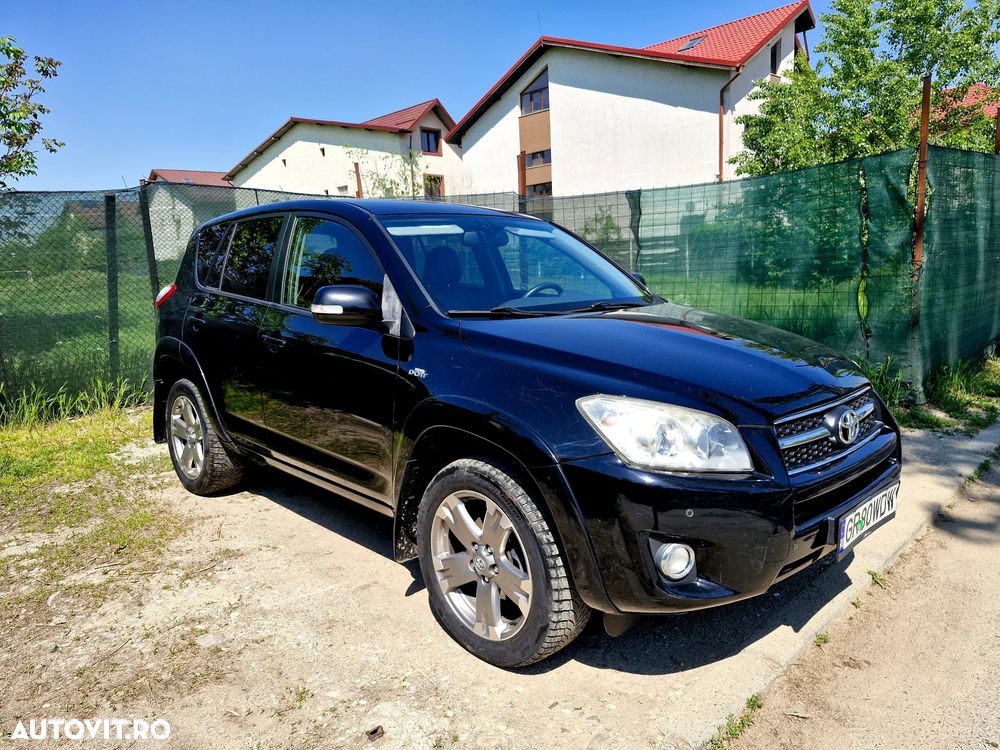Toyota RAV4 2.2 D-4D 4x4 Automatik Executive - 2
