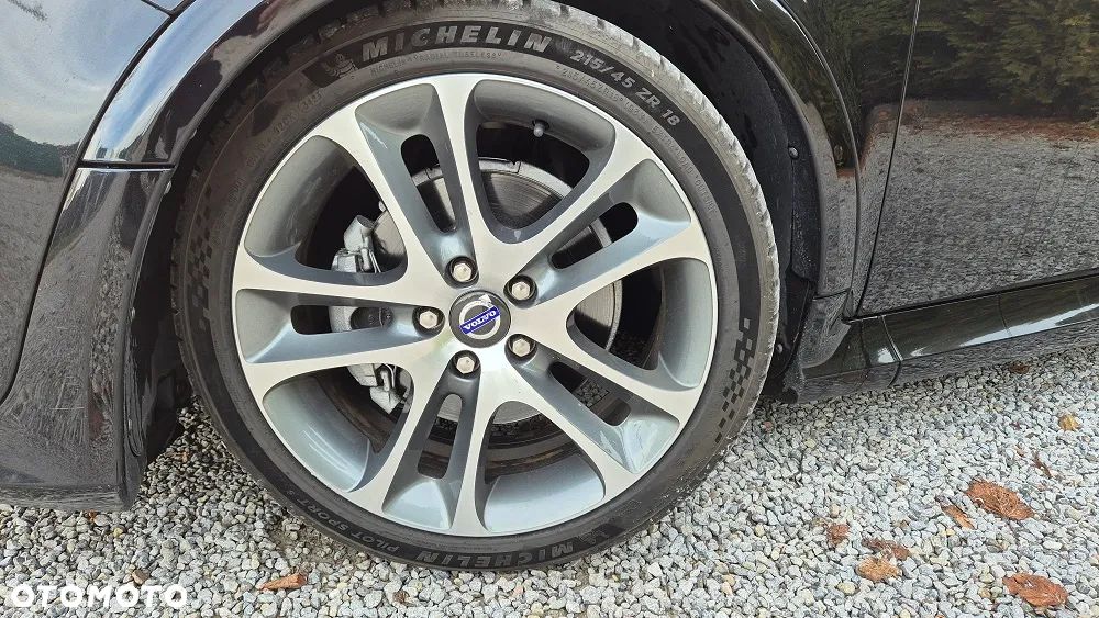 Volvo C30 D4 R-Design - 15