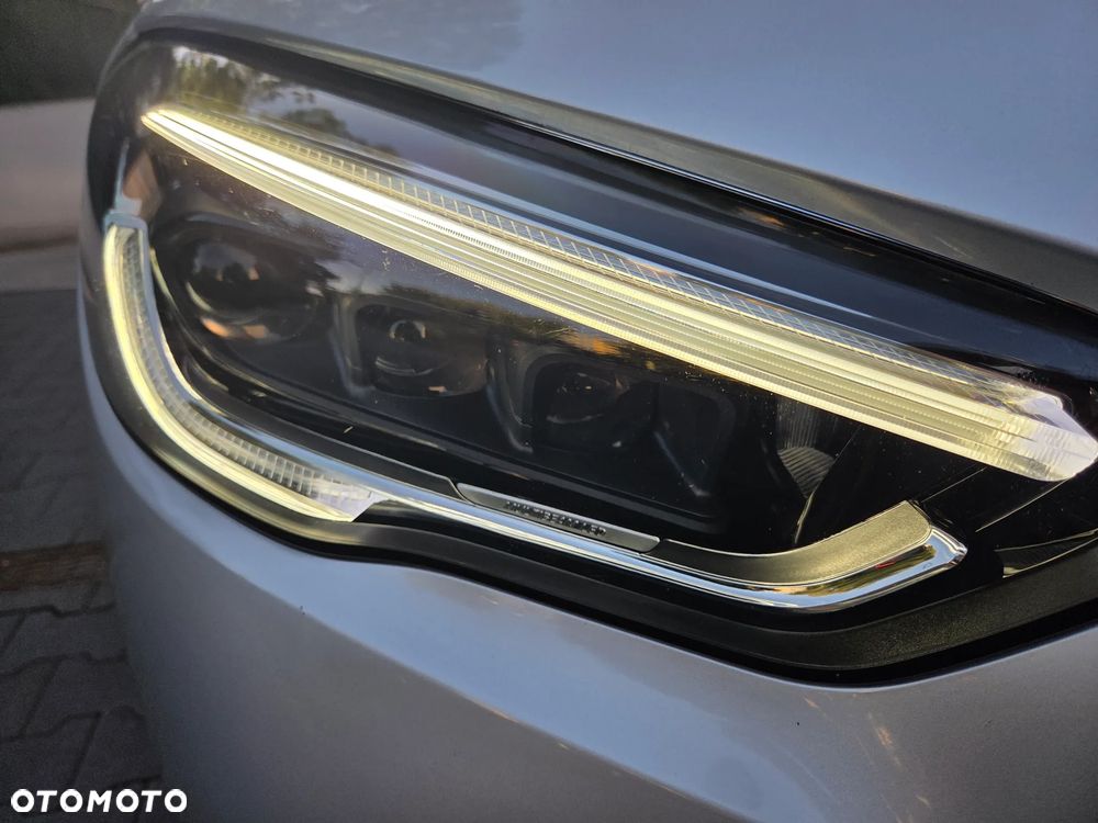 Mercedes-Benz GLA 250 4-Matic AMG Line - 18