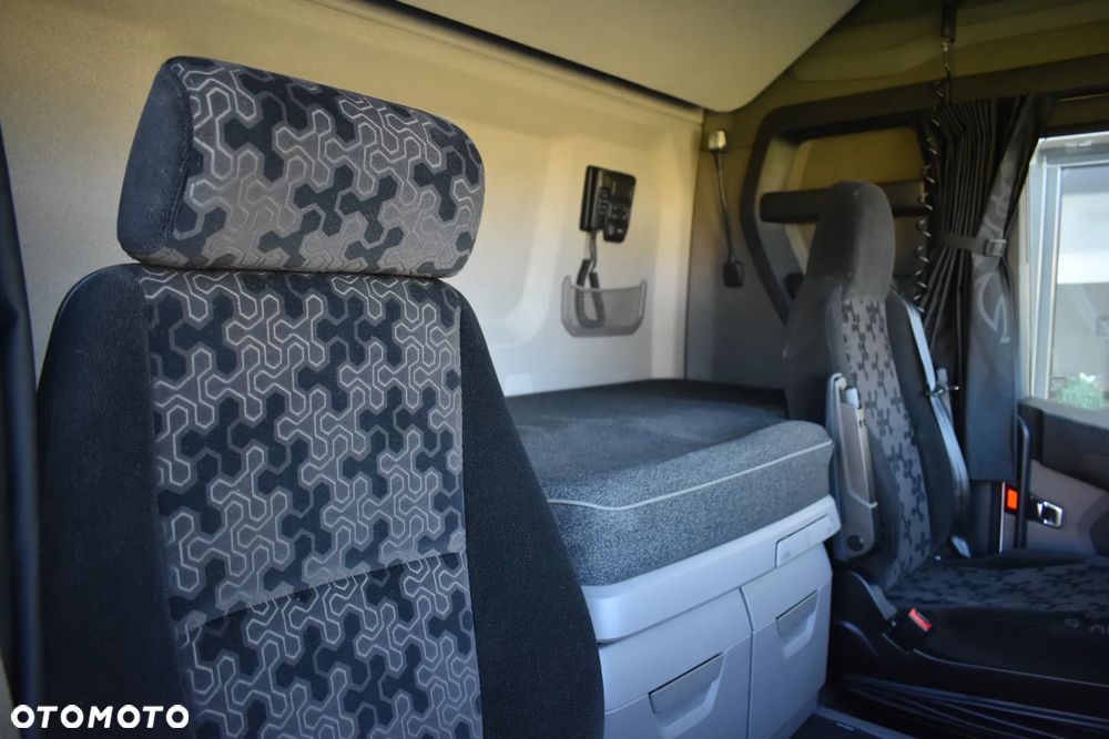 Scania R450 // NAVI // ALCOA DURA BRIGHT // VIRTUAL COCKPIT // HYDRAULIKA // NOWE OPONY !! // - 37