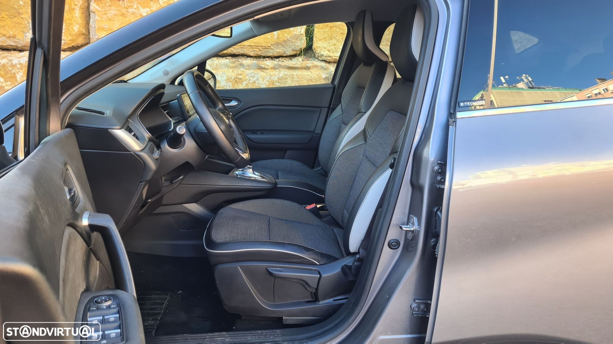 Renault Captur 1.6 E-Tech Plug-In Intens - 38