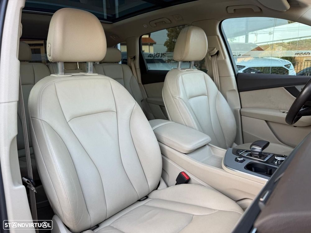 Audi Q7 3.0 TDI quattro tiptronic 7L - 17