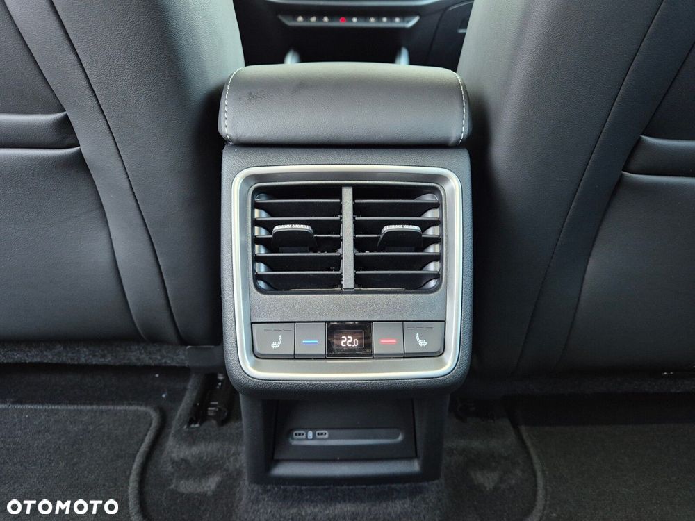 Skoda Elroq 60 63kWh Sportline - 35