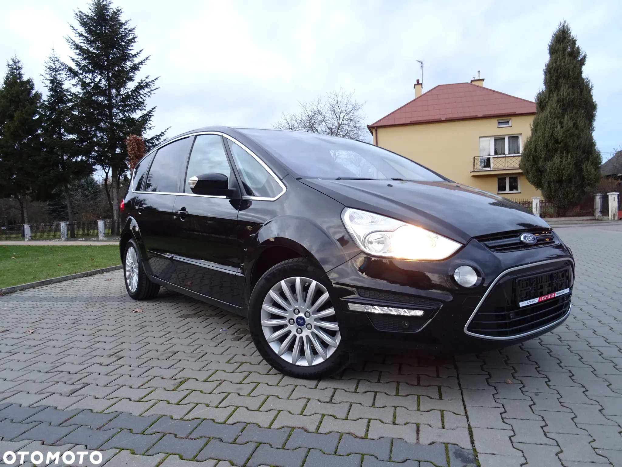 Ford S-Max 2.0 TDCi DPF Titanium - 13