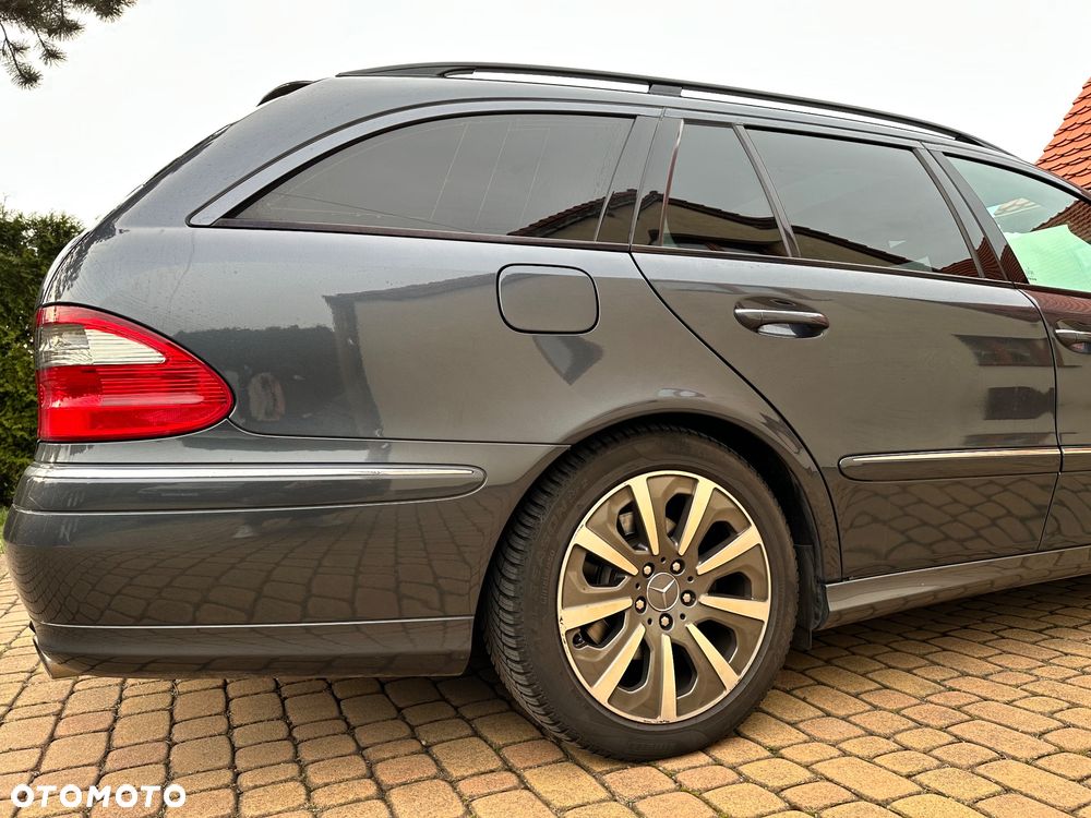 Mercedes-Benz Klasa E 320 CDI 7G-TRONIC Elegance - 4