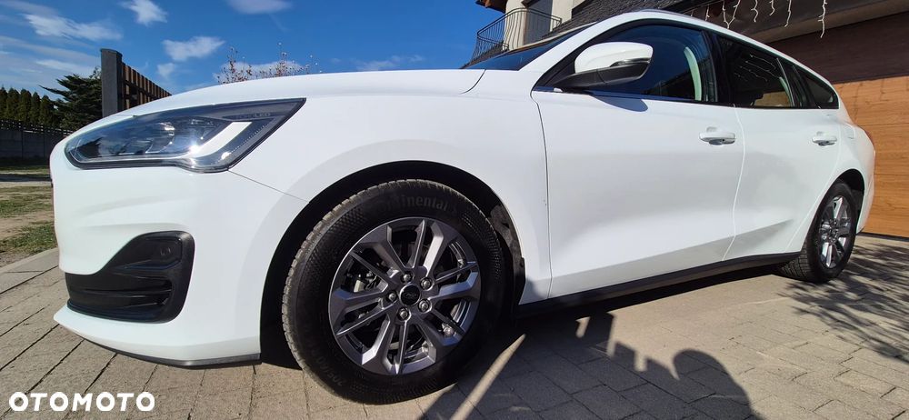 Ford Focus 1.0 EcoBoost Titanium - 21