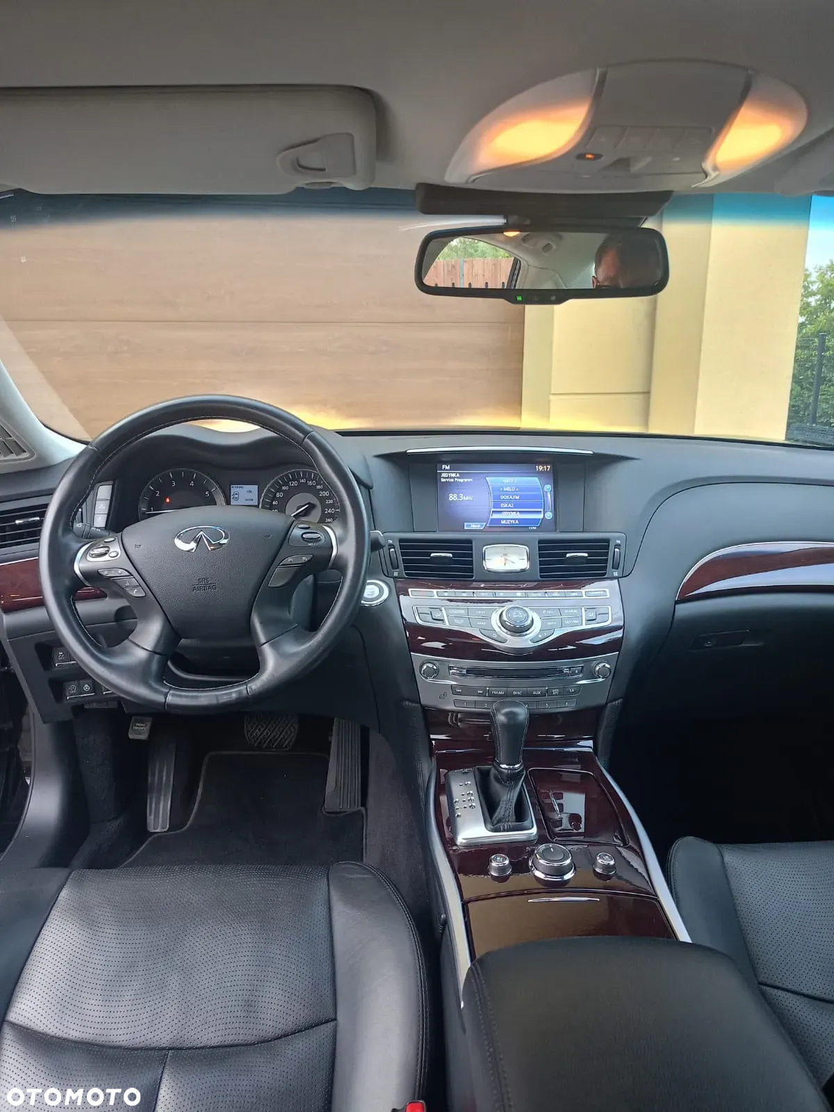 Infiniti Q70 2.2d - 14