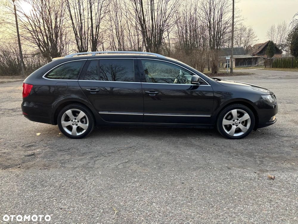 Skoda Superb 2.0 TDI Platinum - 10