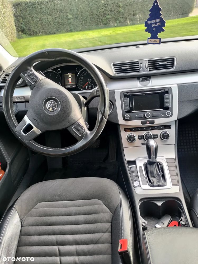 Volkswagen Passat 2.0 TDI Highline R-Style DSG - 7