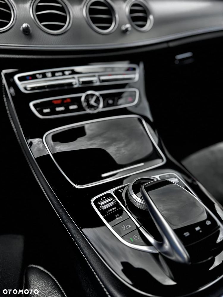 Mercedes-Benz Klasa E 220 d 9G-TRONIC - 18