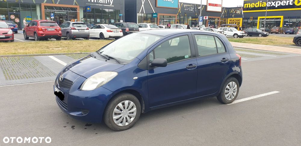 Toyota Yaris - 1