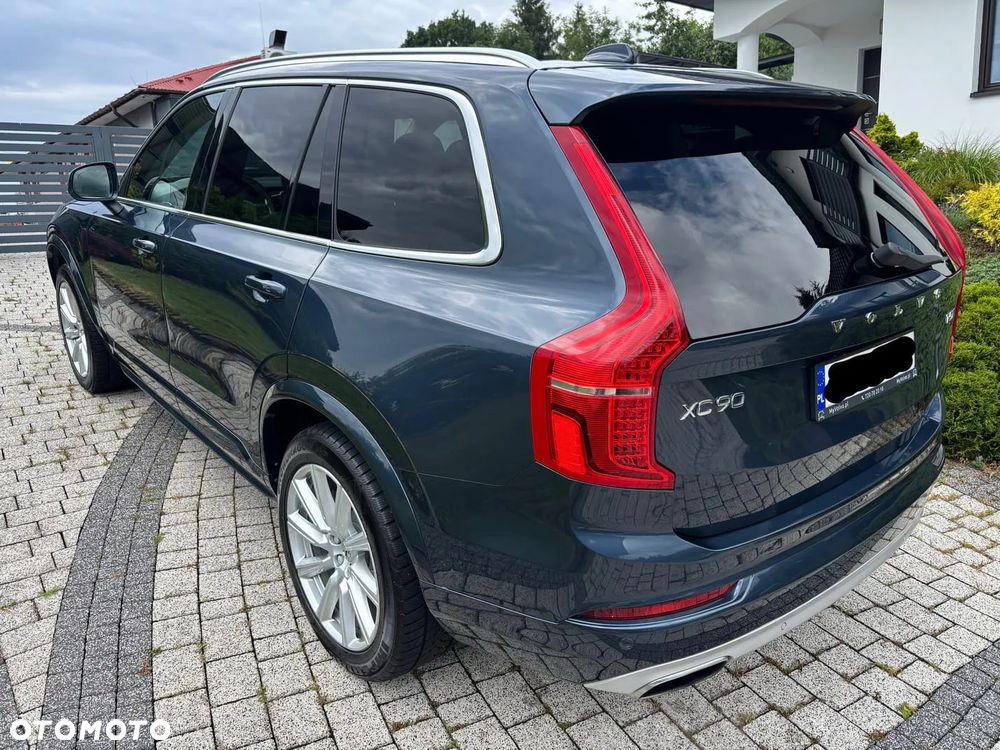 Volvo XC 90 - 7