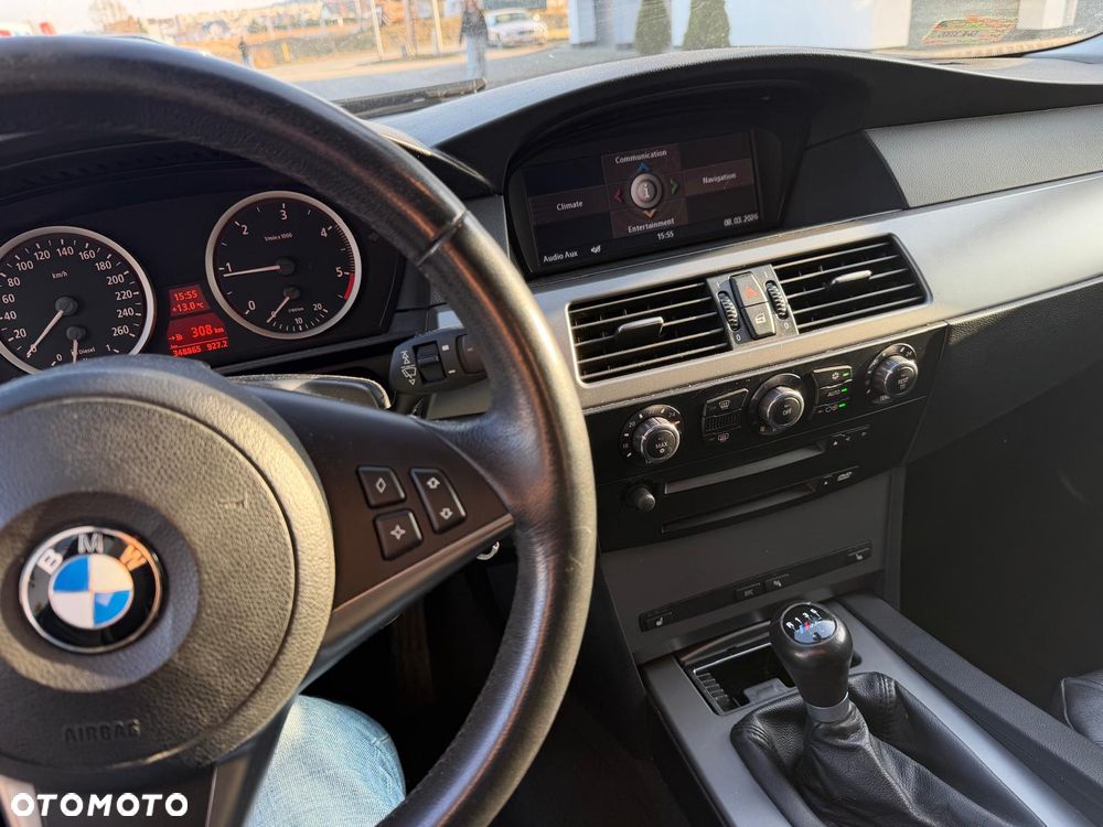 BMW Seria 5 520d - 18