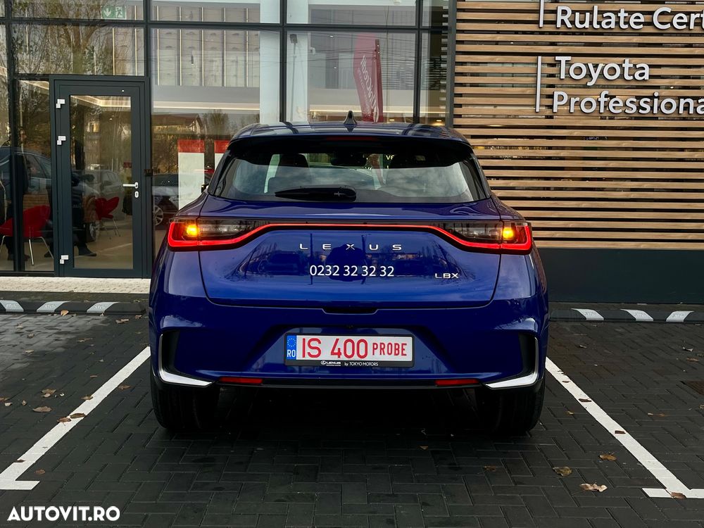 Lexus LBX 1.5 HEV 4x2 CVT Relax - 6