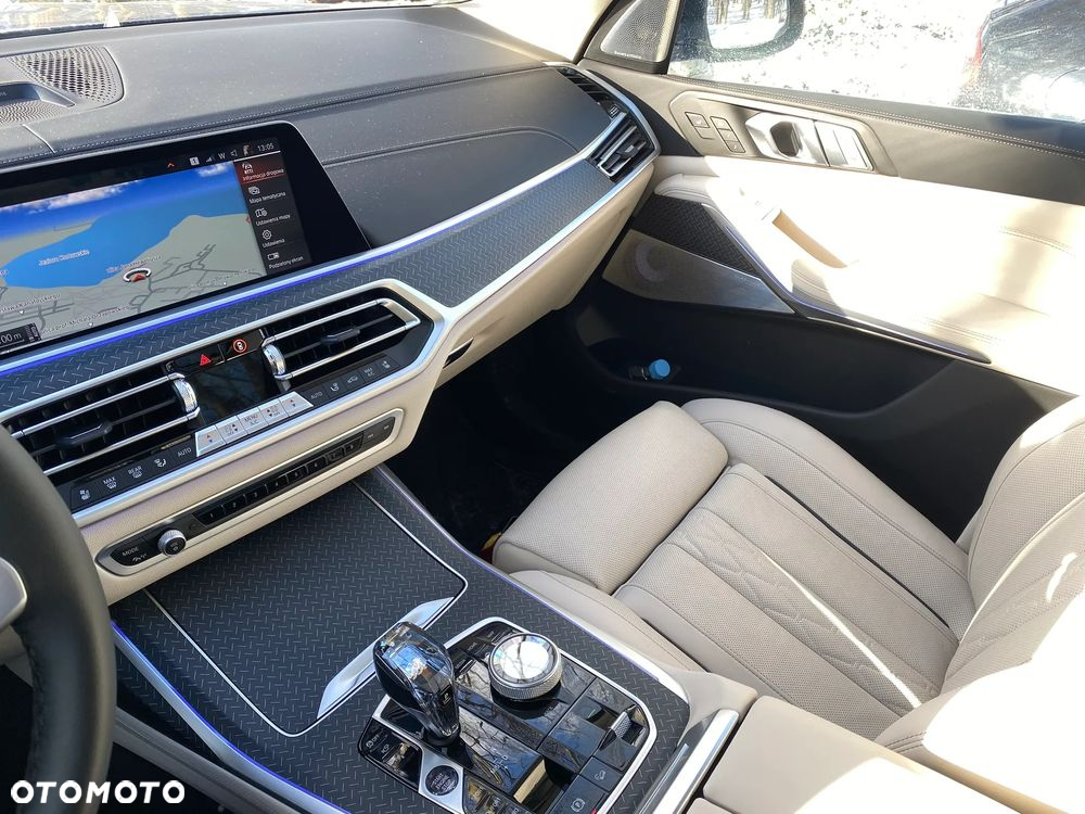 BMW X7 xDrive40d mHEV - 9