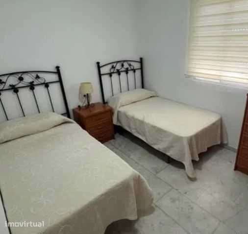 Arrendo T2 pronto a habitar - Grande imagem: 2/4