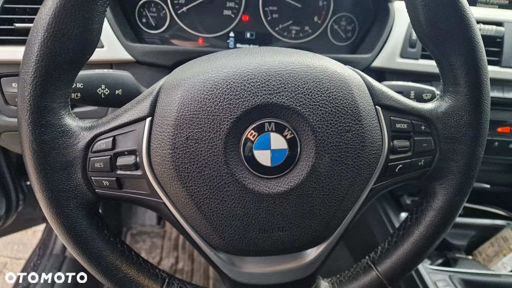 BMW Seria 3 320d - 11