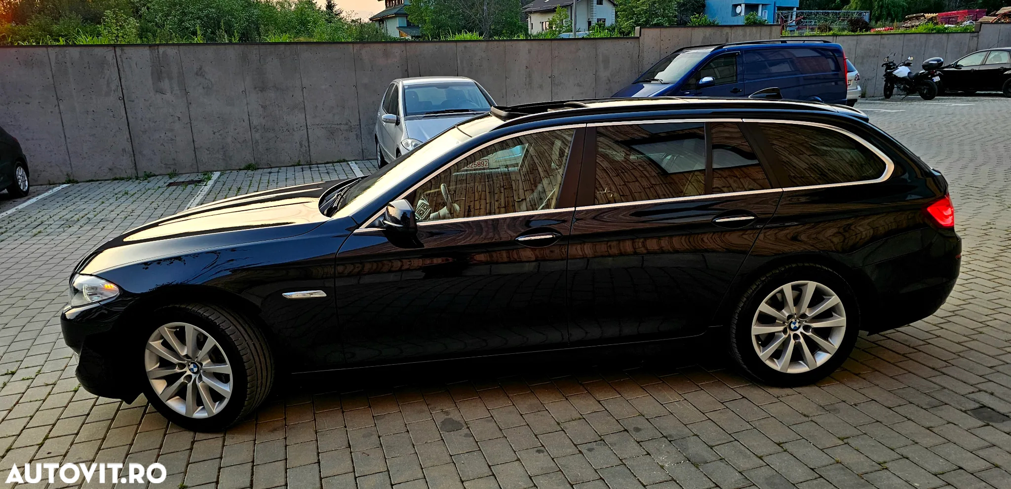 BMW Seria 5 520d Touring Aut. - 13