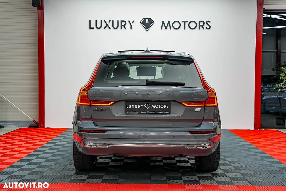 Volvo XC 60 Recharge T6 Twin Engine eAWD Inscription Expression - 11