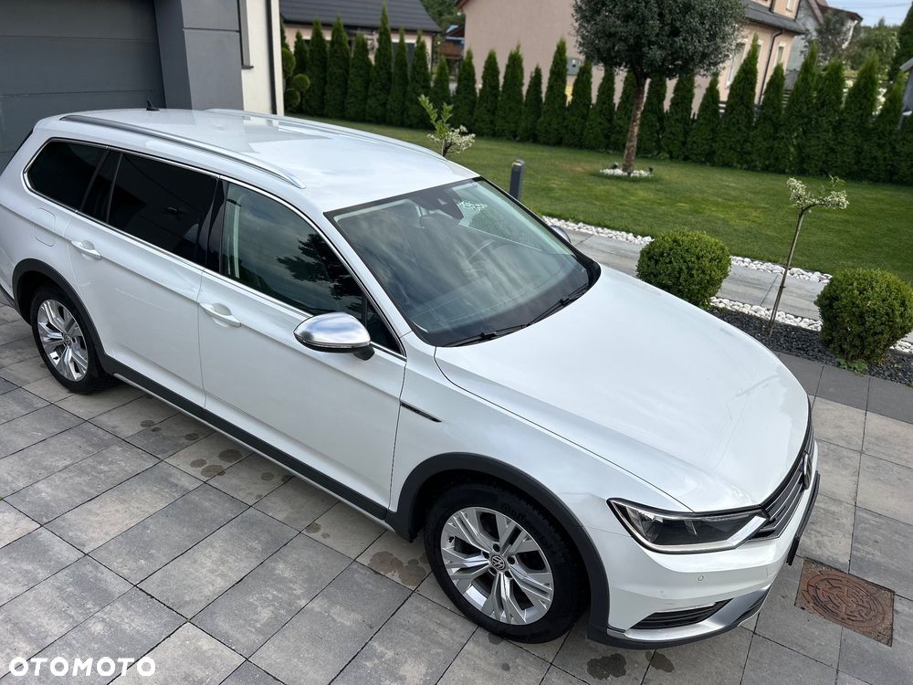 Volkswagen Passat Alltrack 2.0 TDI SCR DSG 4Motion - 13