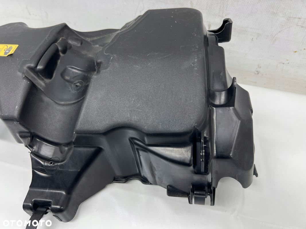 Mercedes-Benz CLA 180D X117 1.5 dCi osłona pokrywa silnika 175753VD0B - 3