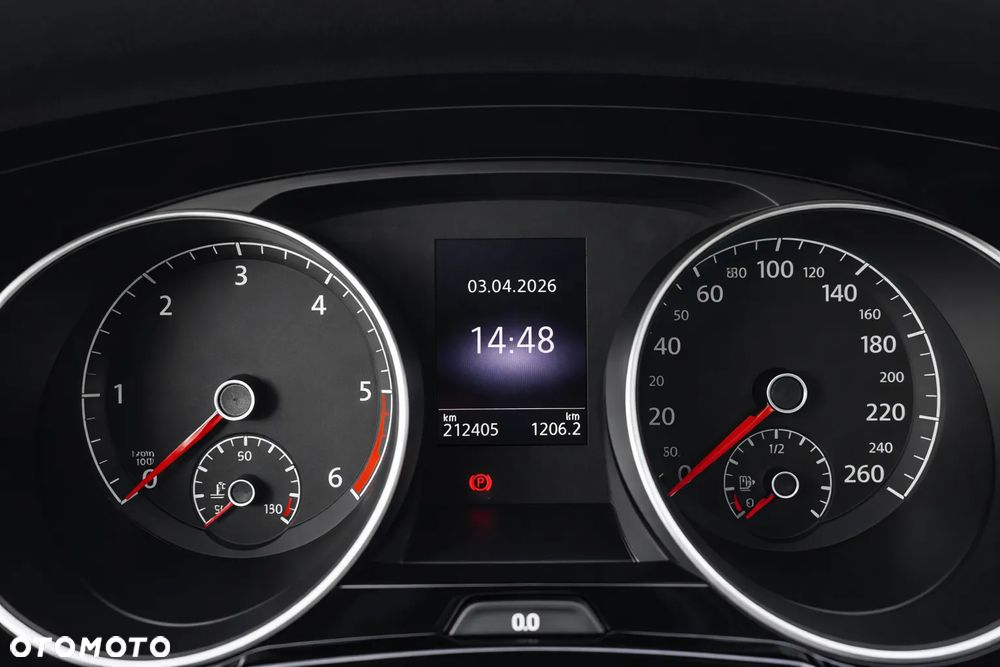 Volkswagen Touran 2.0 TDI SCR DSG Highline - 30