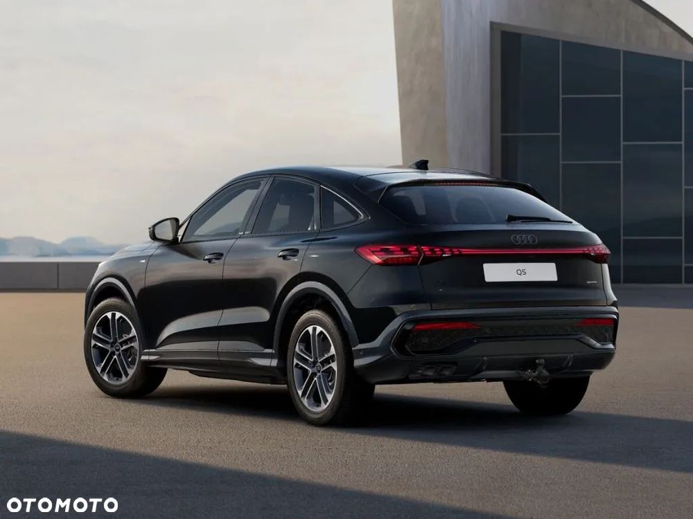Audi Q5 Sportback - 6