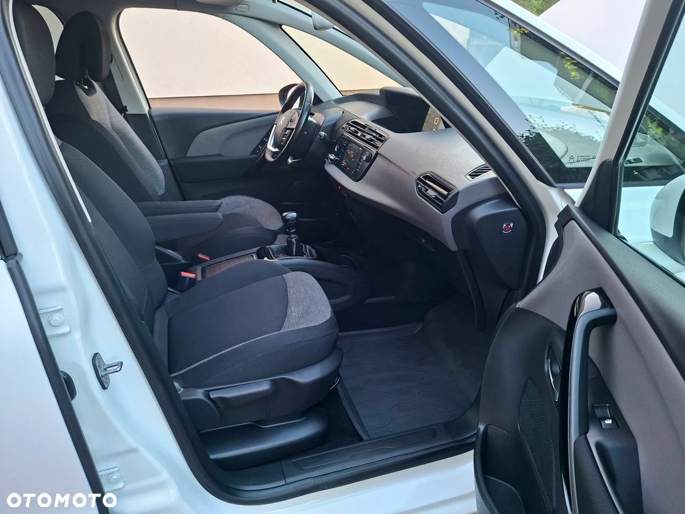 Citroën C4 SpaceTourer - 21