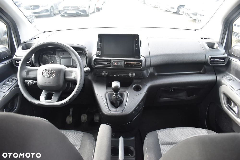 Toyota Proace City Verso 1.5 D-4D Business - 18