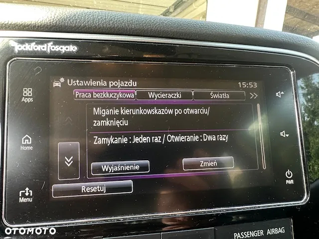 Mitsubishi Outlander 2.0 4WD Plug-In Hybrid - 32
